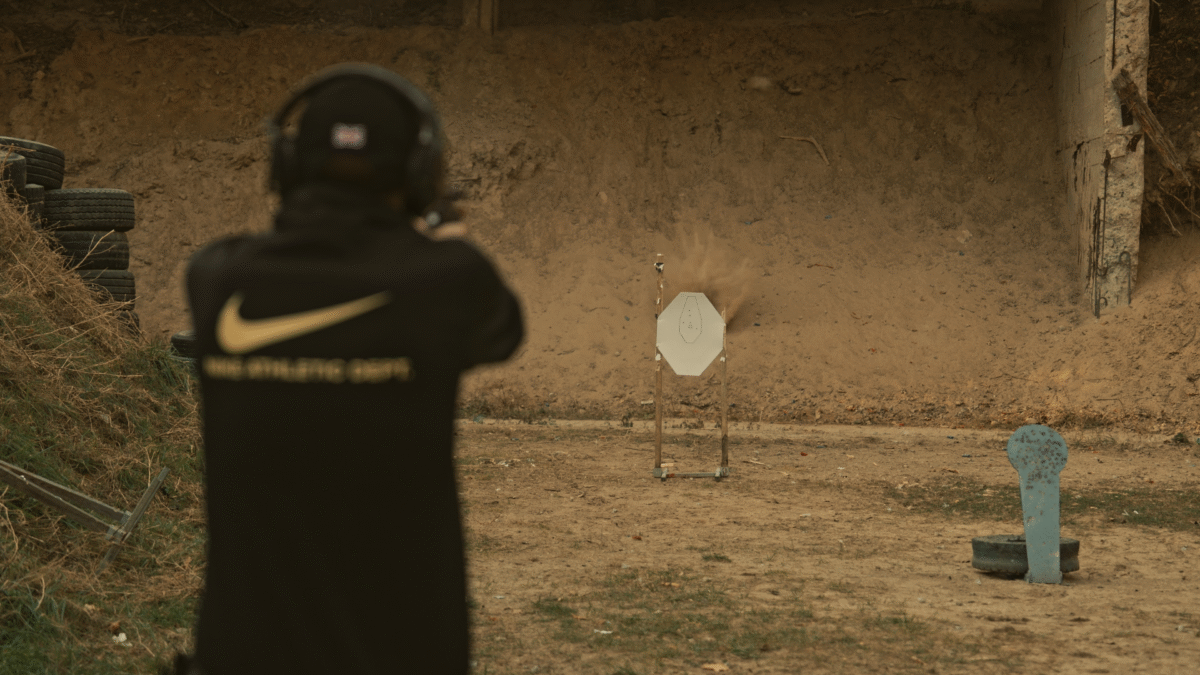 shooting with red dot pistol